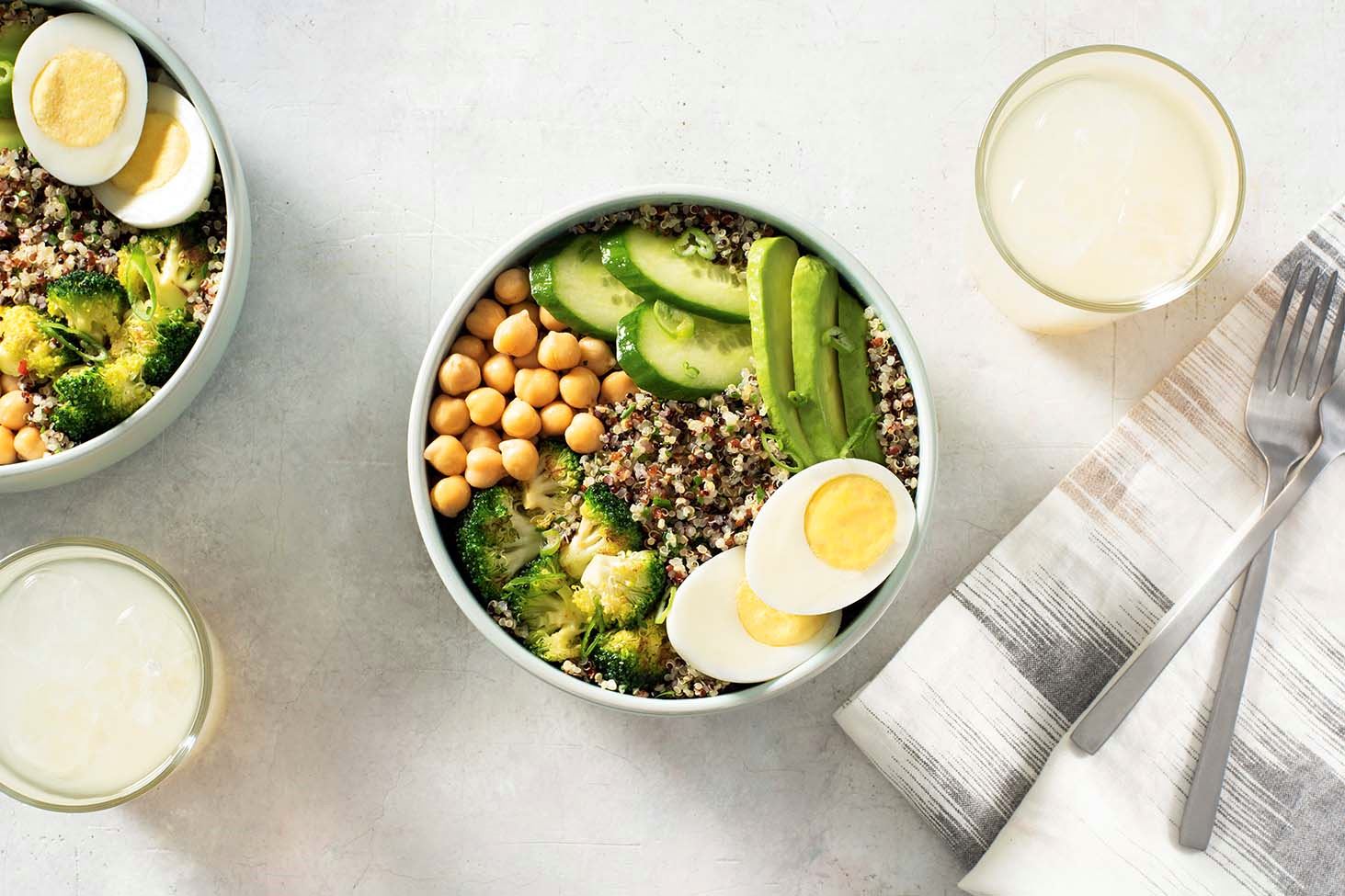 Bowl de Ensalada Verde y Quinoa